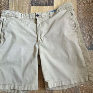 L.L. Bean Tan Flat Front Shorts Casual Style (SKU 70)